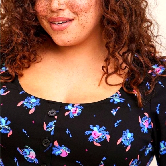 ❤️NWT VINTAGE TORRIID BLOUSE DISNEY LILO & STITCH BUTTON TOP SHIRT - SIZE 4X - Picture 4 of 11